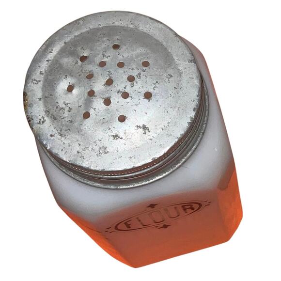 Hazel Atlas Milk Glass Flour & Pepper Shakers w/ Metal Lids 1930s-40s Vintage - Picture 2 of 8